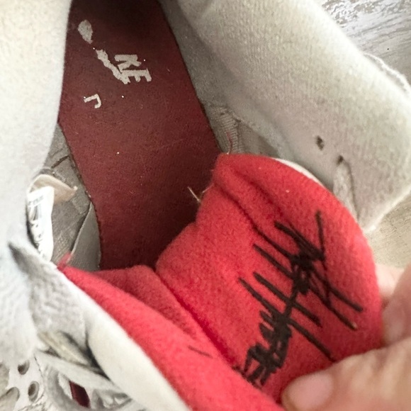 Nike Air Jordan 3 Retro Tinker Air Max 1 2019 Size 8 CJ0939-100 White Red Gray - Picture 5 of 8